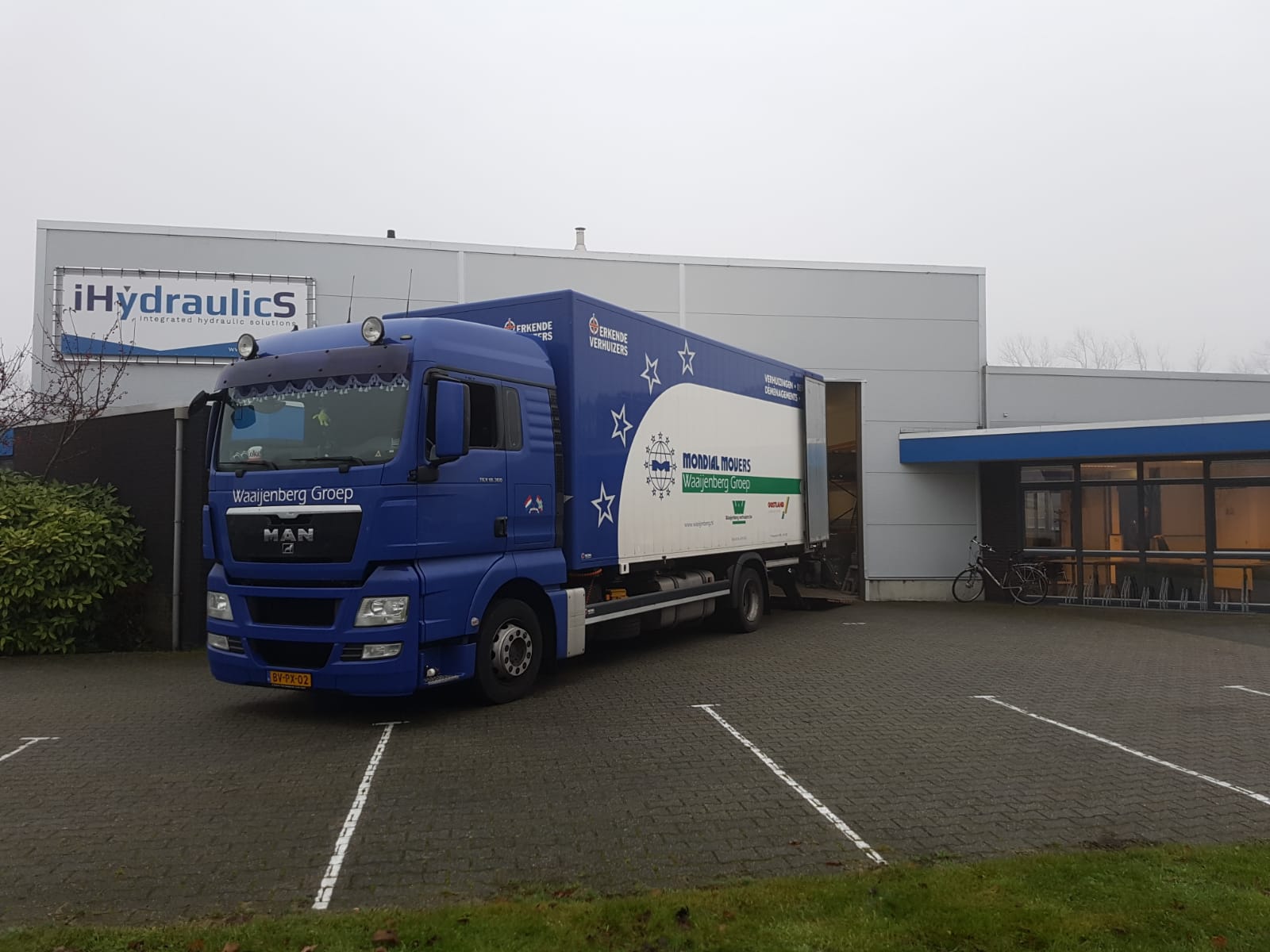 iHydraulicS verhuist van Veendam naar Kolham met Mondial Oostland Verhuizingen